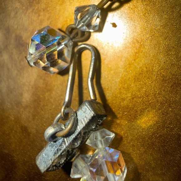 Vintage aurora borealis crystal necklace and clip on earrings - Picture 4 of 6